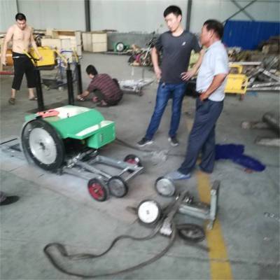 鼎东座驾式电动四轮扫地车 高效清洁与灵活应用的理想选择